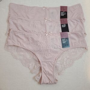 H&M 3pk Silky Nylon Lace Mid Rise Cheeky Hipster Panties Size M Blush